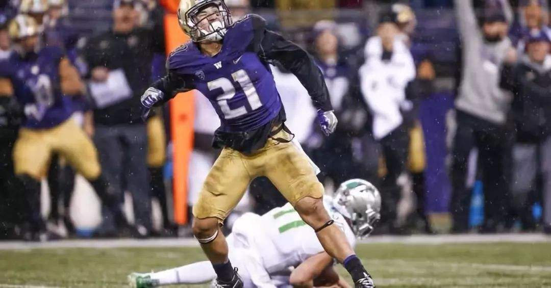 爱游戏全站-DWG观众热烈欢呼！，Scout迎来二十赛季出色发挥赛场气氛高涨-爱游戏全站